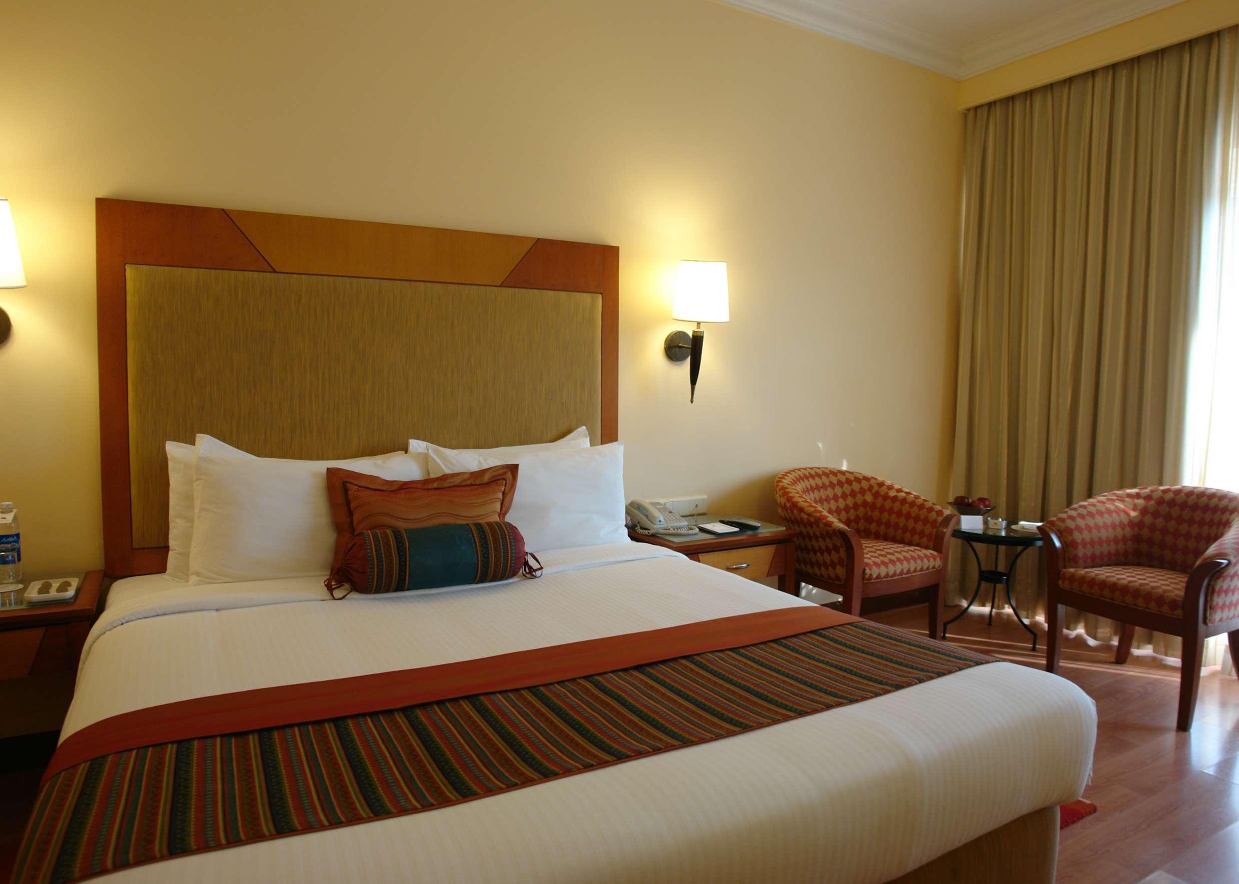 The Lalit Ashok Hotel Bangalore Ngoại thất bức ảnh