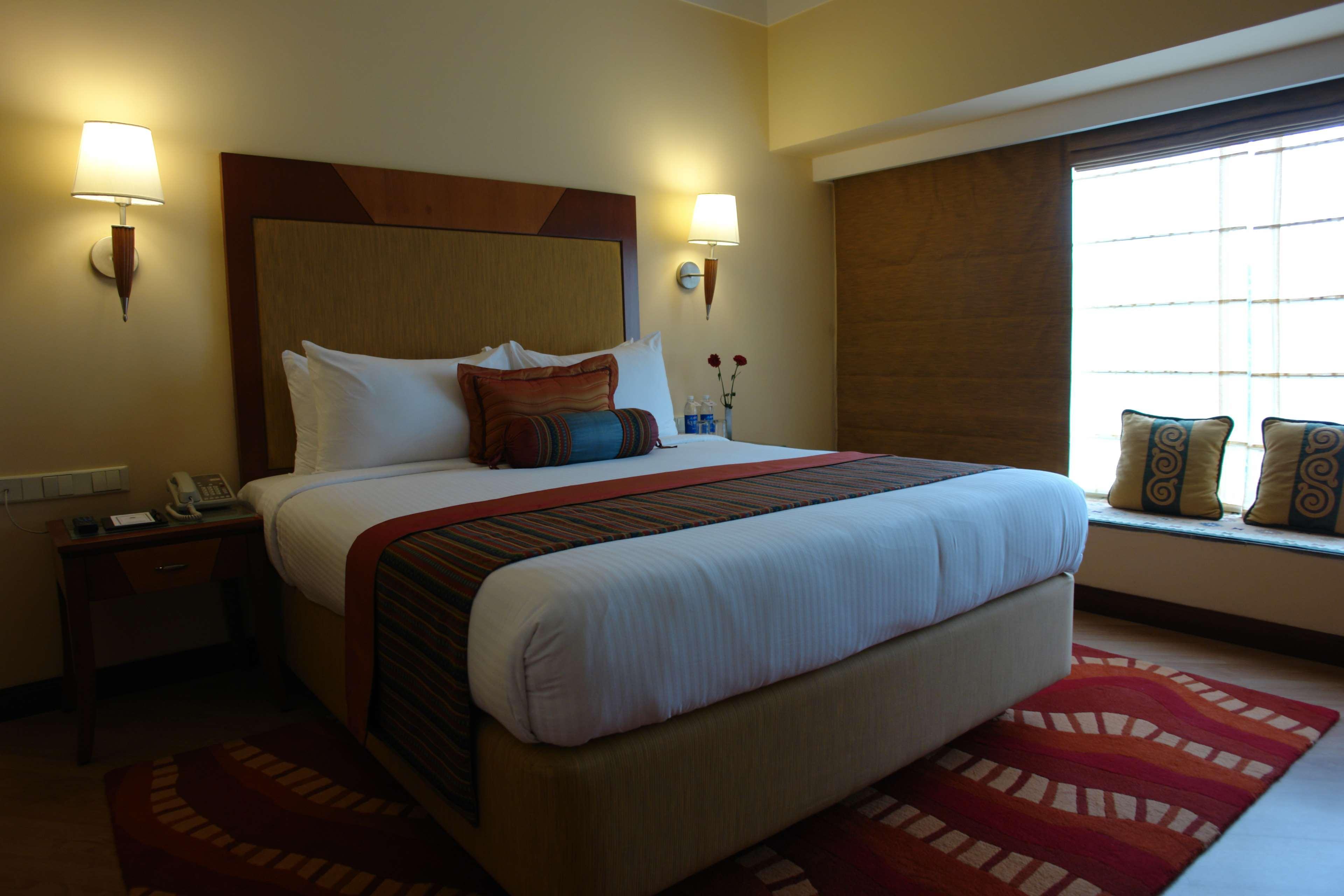 The Lalit Ashok Hotel Bangalore Ngoại thất bức ảnh