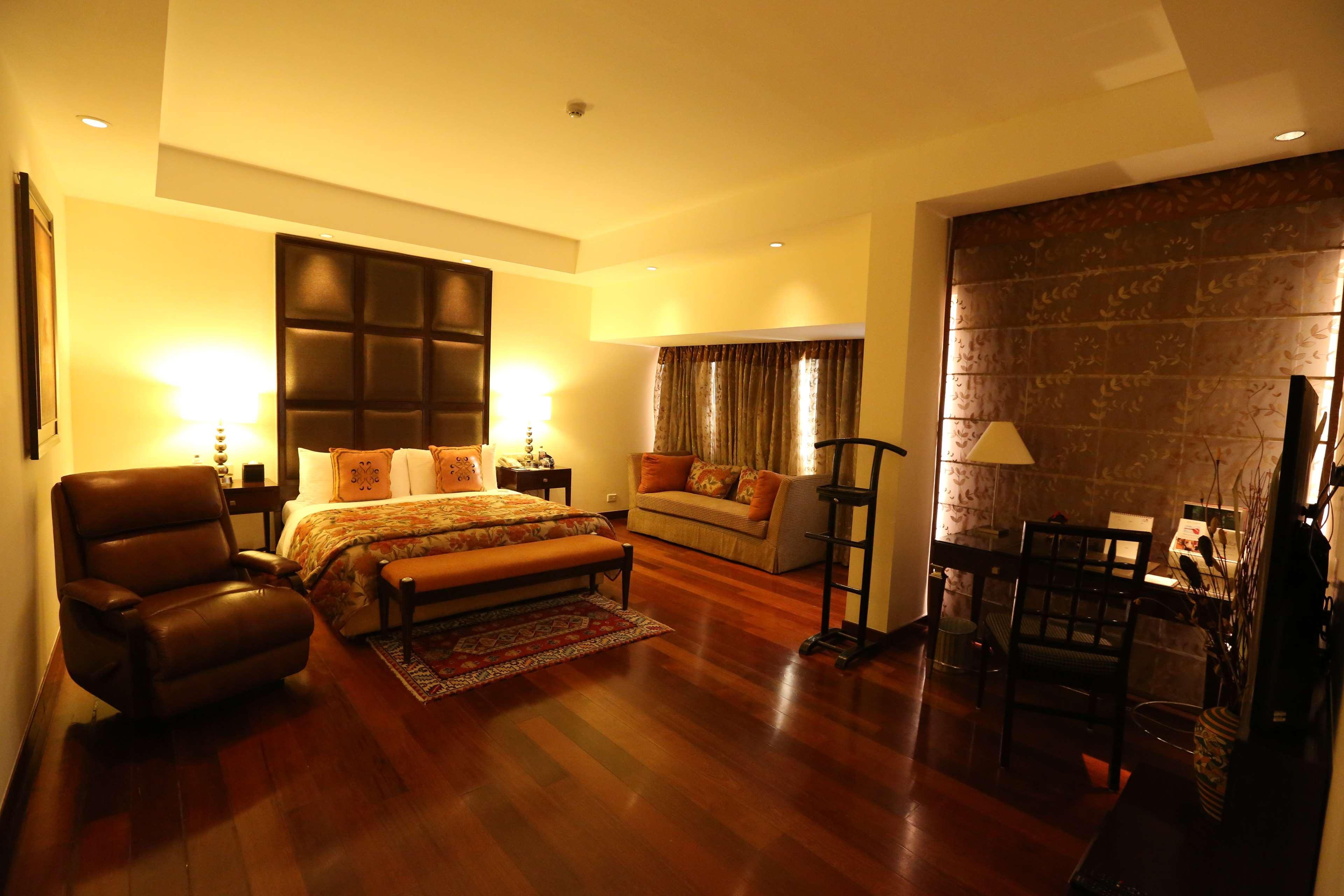 The Lalit Ashok Hotel Bangalore Ngoại thất bức ảnh