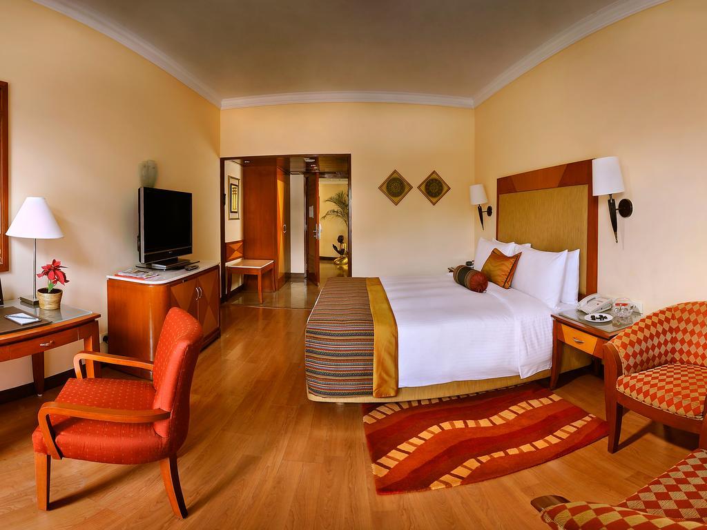 The Lalit Ashok Hotel Bangalore Ngoại thất bức ảnh