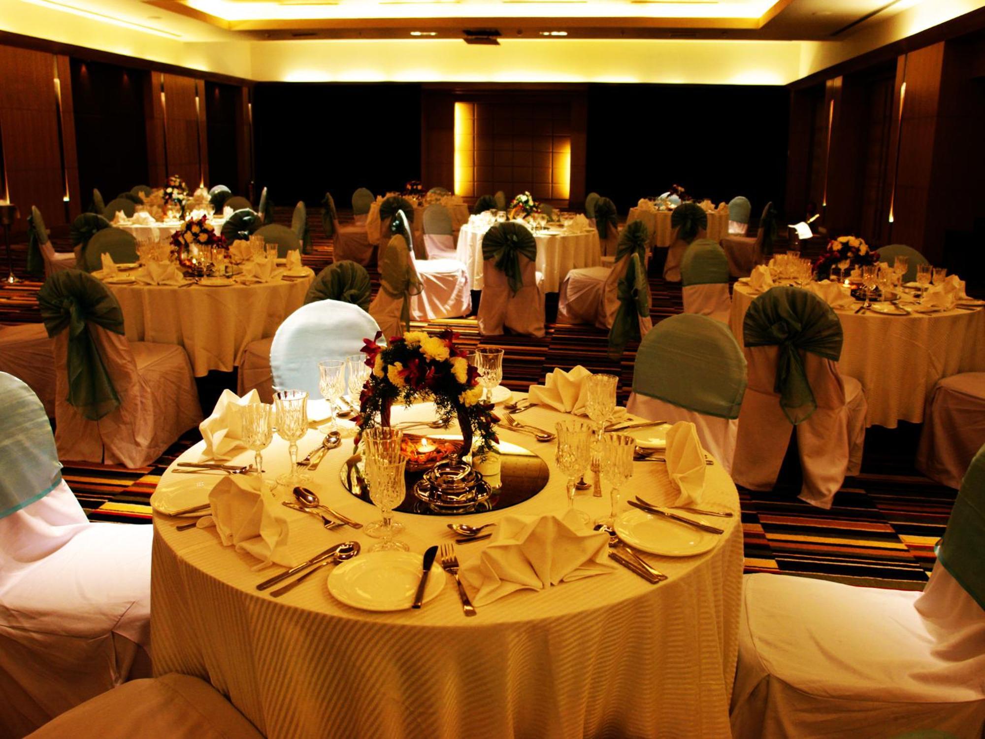 The Lalit Ashok Hotel Bangalore Ngoại thất bức ảnh